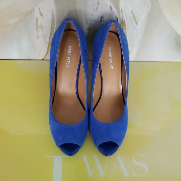 💕New - Nine West Blue Suede Platform Heels - Picture 4 of 8